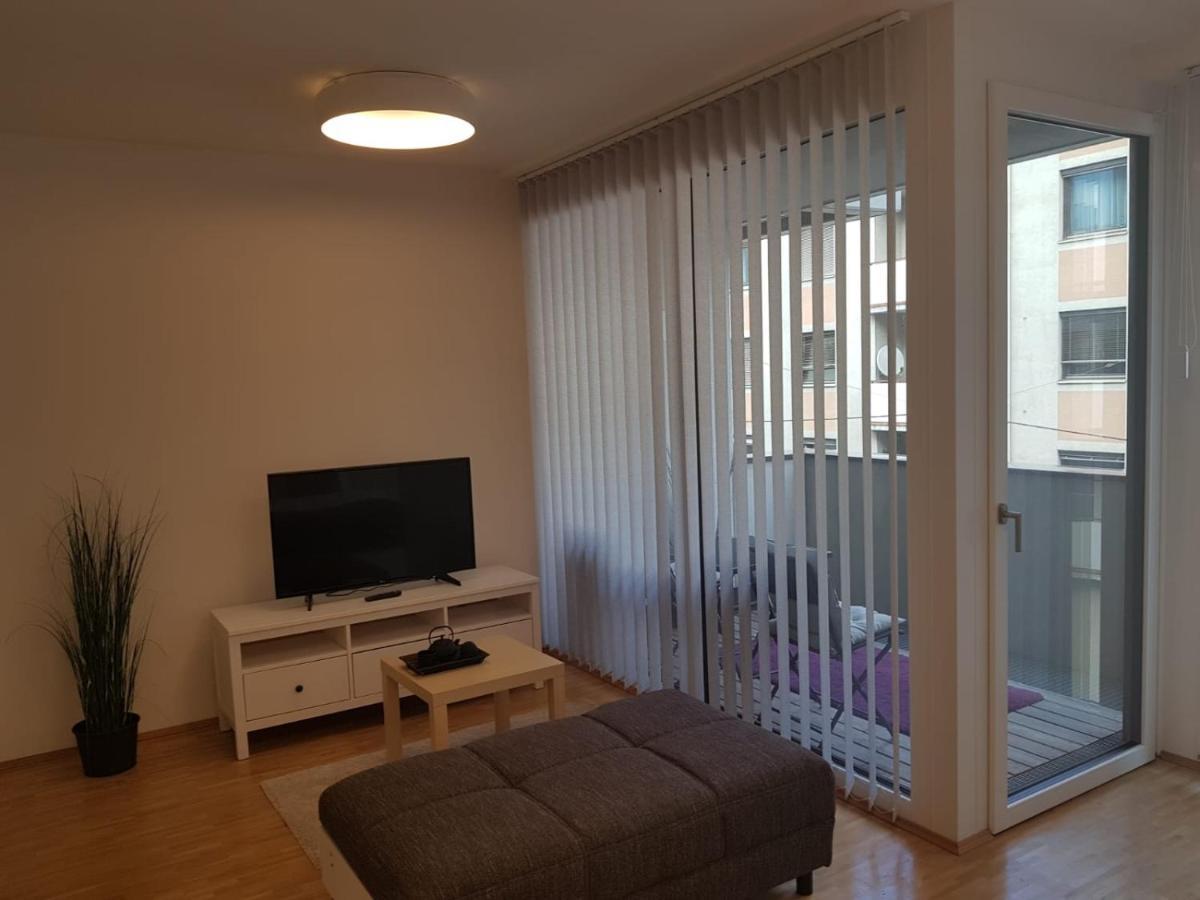 Lg Studio Free Parking